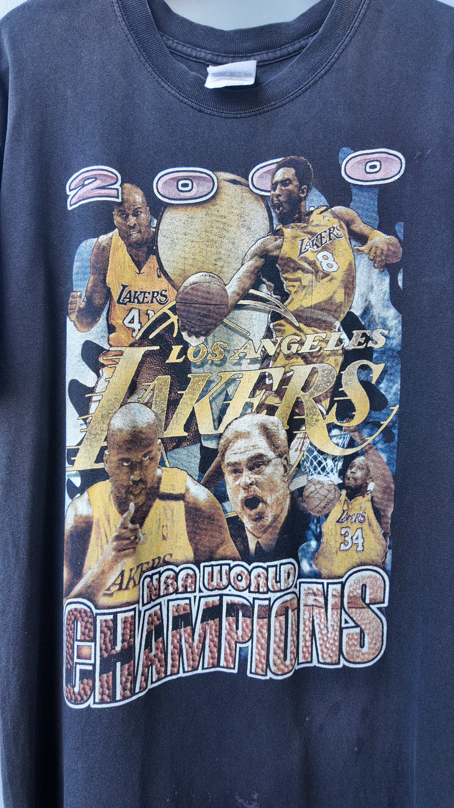 Lakers 2000 Championship (Bootleg Rap Tee Style)